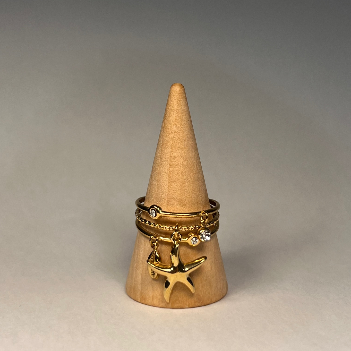 Bague Naïa à Breloque Étoile de Mer en Acier Inoxydable à l'or 14 carats