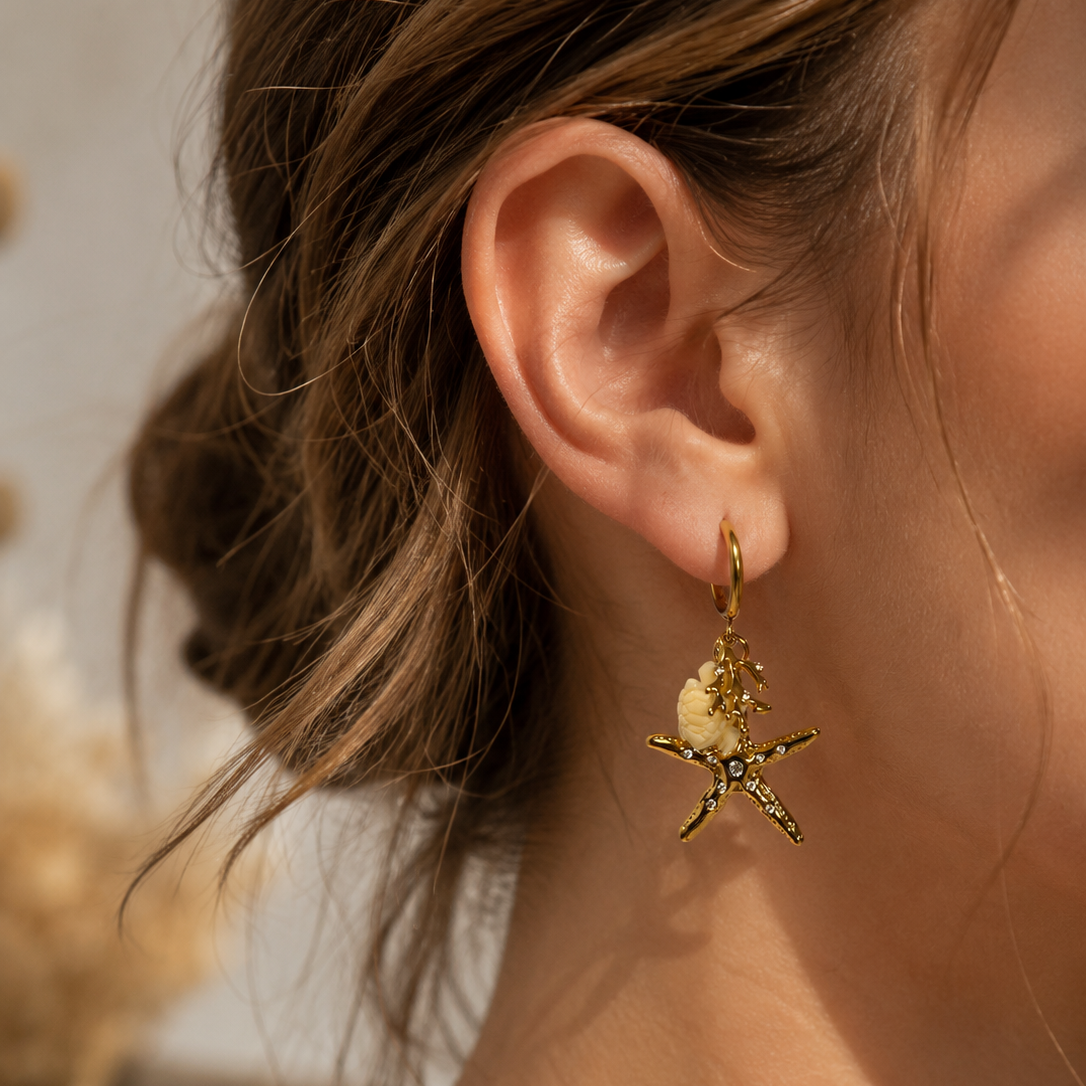 Boucles d'Oreilles Nerea Tortue & Étoile de Mer Dorées à l'or 14 carats